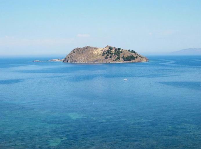 Birds Bay Resort เปตรา ภายนอก รูปภาพ